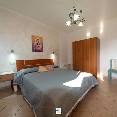 Casa Vacanze La Tuia Castellabate Exteriör bild