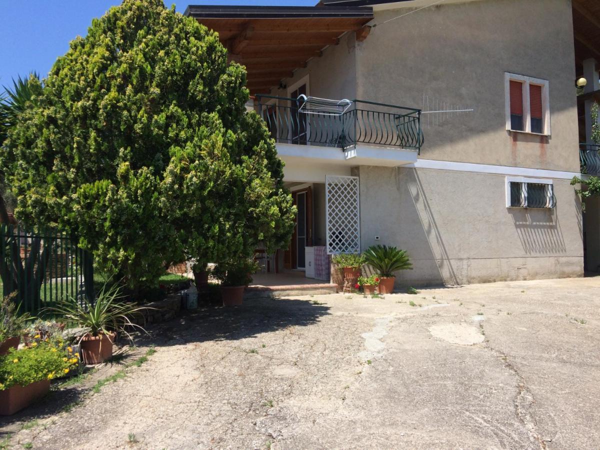 Casa Vacanze La Tuia Castellabate Exteriör bild