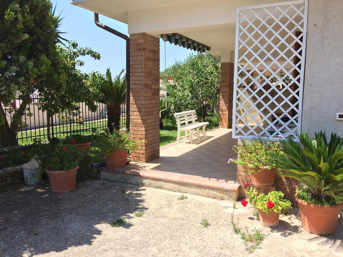 Casa Vacanze La Tuia Castellabate Exteriör bild