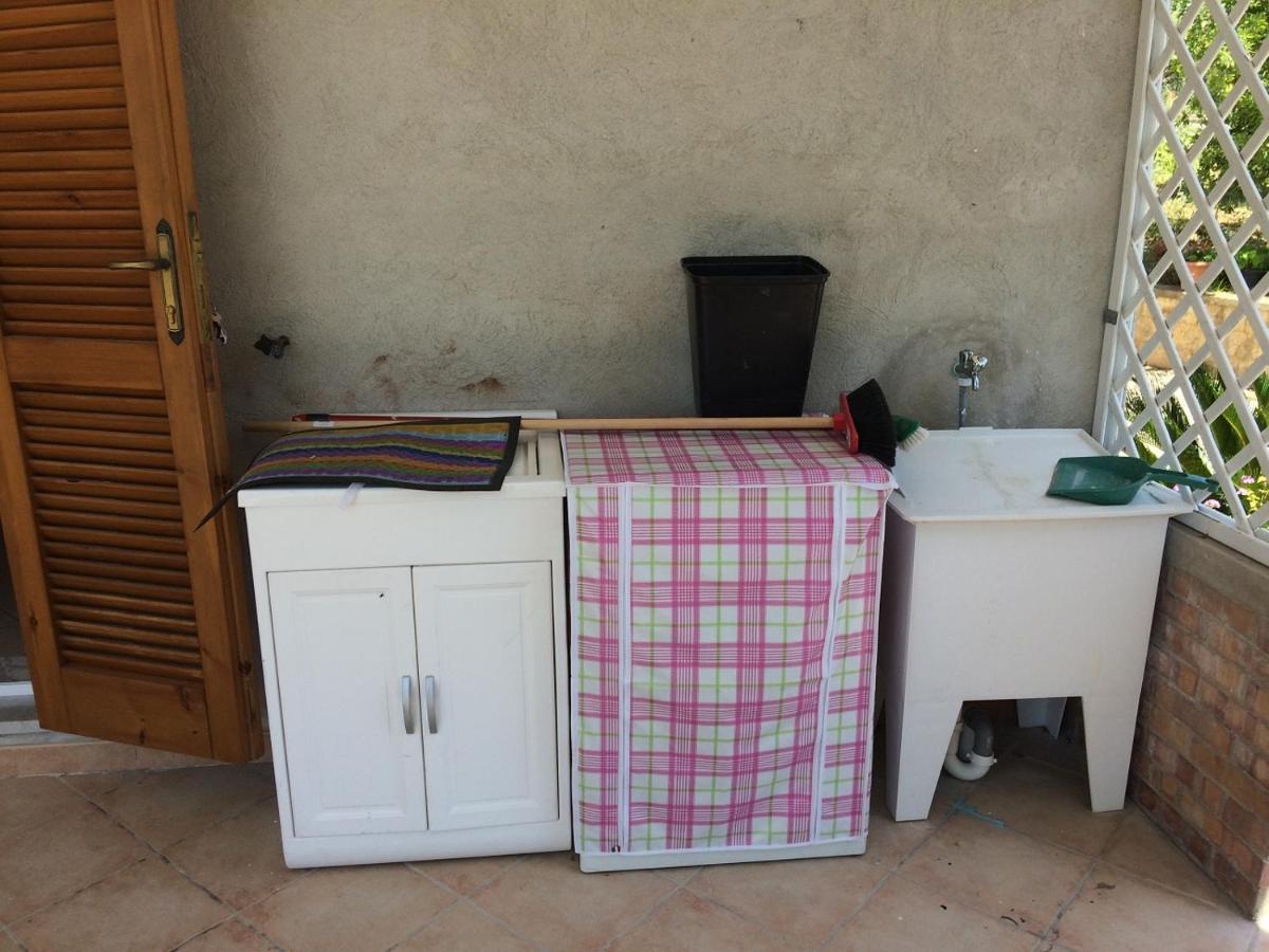 Casa Vacanze La Tuia Castellabate Exteriör bild