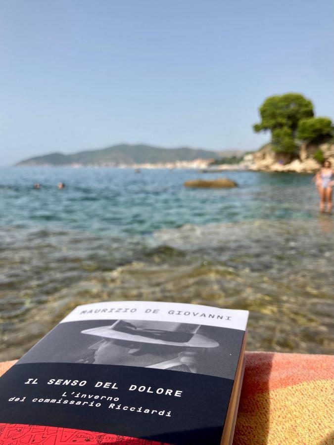 Casa Vacanze La Tuia Castellabate Exteriör bild