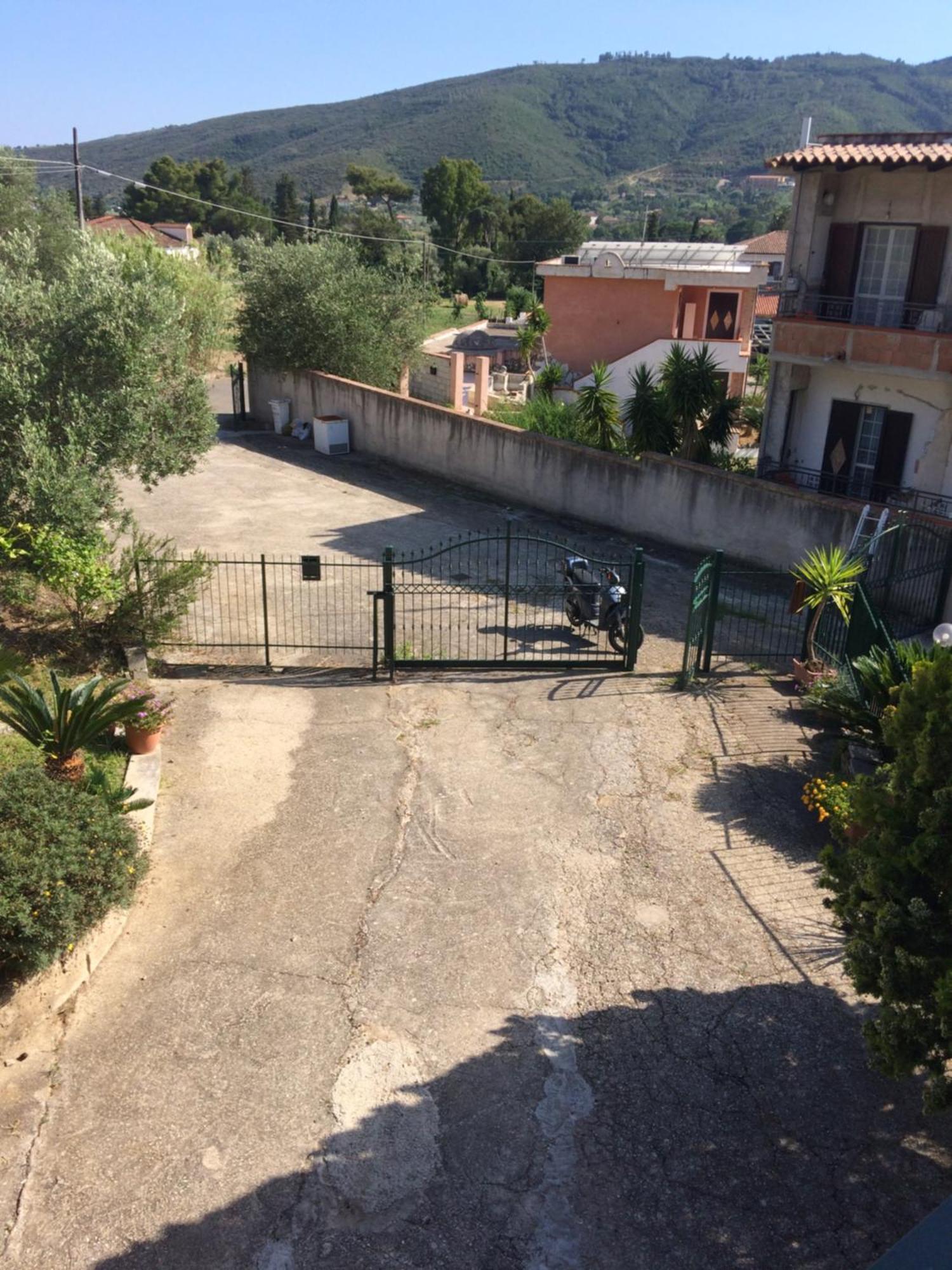 Casa Vacanze La Tuia Castellabate Exteriör bild